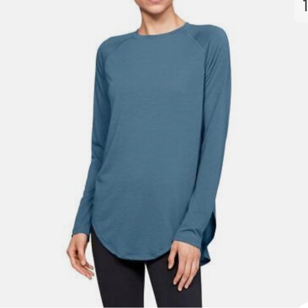 Under Armour Top XL NWT